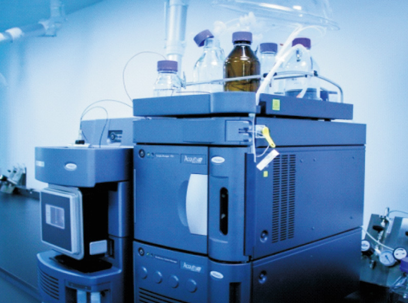 液相色谱串联质谱仪(三重四极杆质谱)